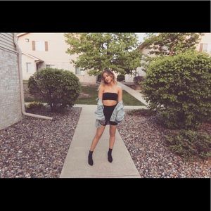 Meet your Posher, Ella